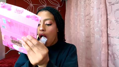 Zia Green online show from December 29, 4:59 am