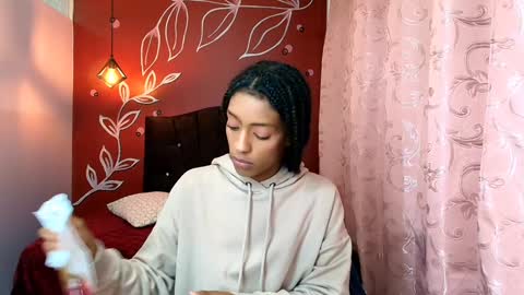 Zia Green online show from January 4, 8:05 pm