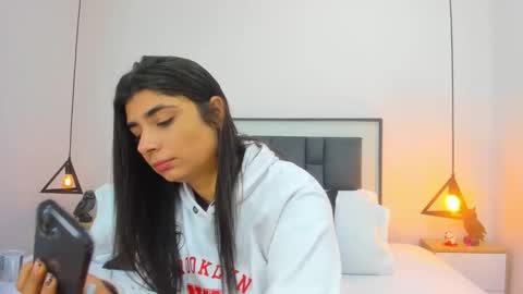 zia online show from November 18, 12:20 pm