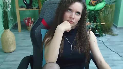 zianichols online show from February 27, 2:54 pm