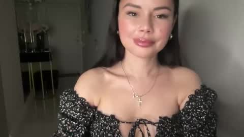 Nensi online show from March 6, 6:15 pm