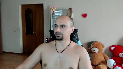 Snapshot of ziesh chatting on October 3, 8:55 am Ziesh online show from October 3, 8:55 am