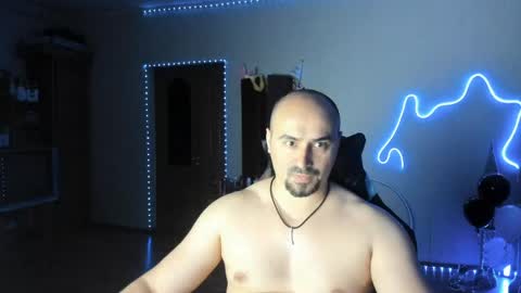 Ziesh online show from May 2, 5:29 pm