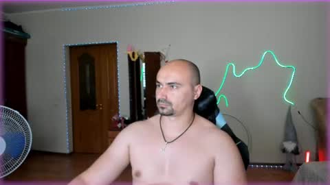 Snapshot of ziesh chatting on June 13, 9:18 am Ziesh online show from June 13, 9:18 am