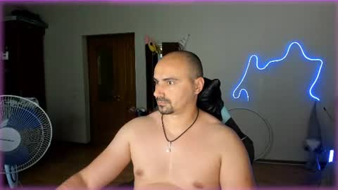 Snapshot of ziesh chatting on June 15, 4:20 pm Ziesh online show from June 15, 4:20 pm