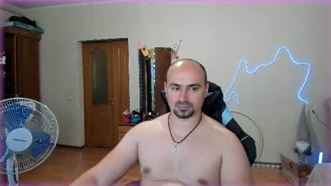 Snapshot of ziesh chatting on June 20, 8:28 am Ziesh online show from June 20, 8:28 am