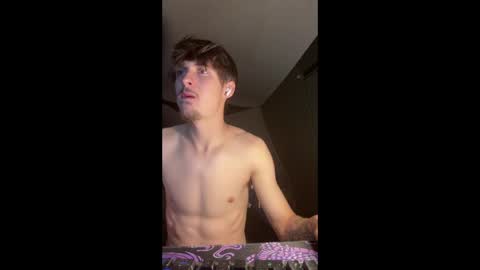 Snapshot of ziggy758084 chatting on March 21, 8:19 am ziggy758084 online show from March 21, 8:19 am