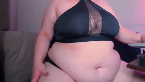 zinacorleone online show from December 15, 6:56 pm