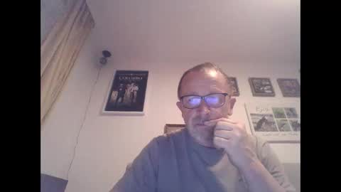 Zippi online show from October 2, 7:21 pm