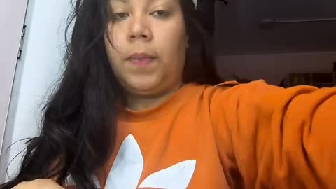 Snapshot of zirastar chatting on August 1, 12:10 am zirastar online show from August 1, 12:10 am