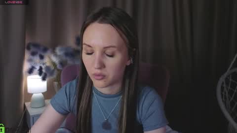 Snapshot of zlata__fox chatting on June 28, 9:04 am Zlata Mon Tue Thu Fri Sun Sa GMT 3 0000pm - 0600pm online show from June 28, 9:04 am