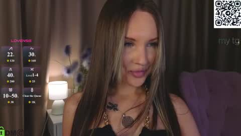 Snapshot of zlata__fox chatting on July 3, 9:05 am Zlata Mon Tue Thu Fri Sun Sa GMT 3 0000pm - 0600pm online show from July 3, 9:05 am