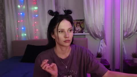 Snapshot of zlatagoddess chatting on November 3, 8:43 pm Zlata online show from November 3, 8:43 pm