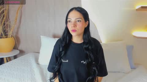 Snapshot of zoe20__ chatting on November 12, 8:52 pm zoe20__ online show from November 12, 8:52 pm