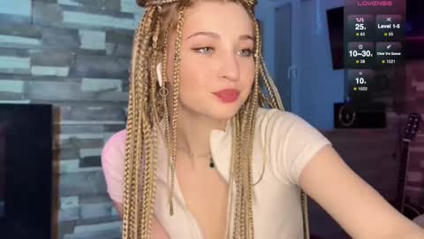 Snapshot of zoe__0 chatting on March 9, 4:22 pm Zoe online show from March 9, 4:22 pm