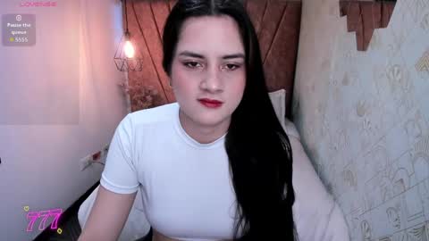 ZOE TAYLOR online show from May 20, 11:27 am