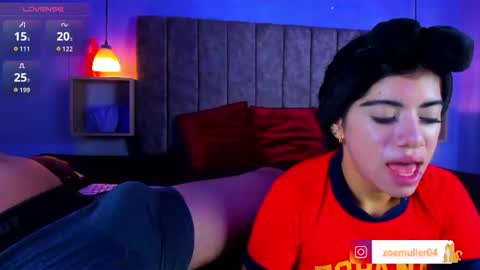 zoe_axel1 online show from June 15, 7:49 pm