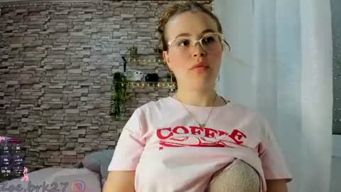 zoe brk online show from June 18, 9:14 am