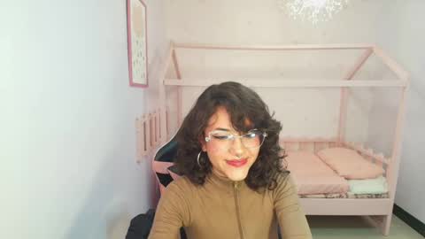 zoe_ch_ online show from January 8, 9:23 pm