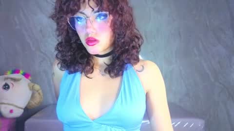 Snapshot of zoe_ch_ chatting on July 16, 3:01 am zoe_ch_ online show from July 16, 3:01 am