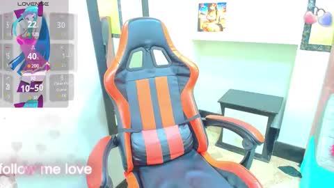 Z O E online show from September 12, 8:53 pm