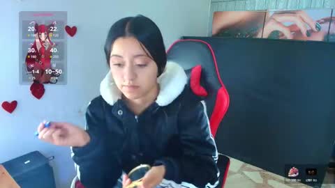 Z O E online show from March 9, 8:35 pm