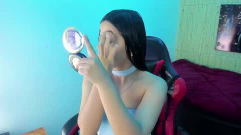 Z O E online show from May 24, 12:32 pm