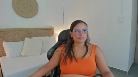 Zoe  online show from July 28, 12:23 pm