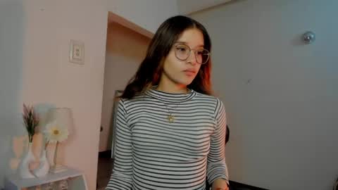 zoe_dear online show from May 1, 11:09 pm
