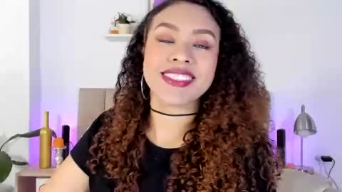 Zoe Gruber online show from February 1, 9:02 pm