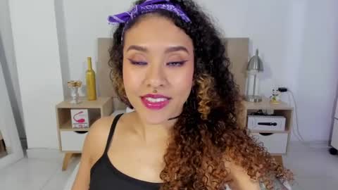 Snapshot of zoe_gruber chatting on July 23, 1:58 am Zoe Gruber online show from July 23, 1:58 am