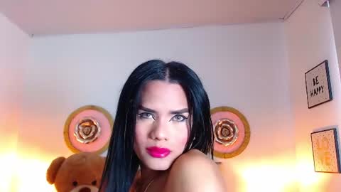 Snapshot of zoe_hecate chatting on July 28, 2:13 pm zoe_hecate online show from July 28, 2:13 pm