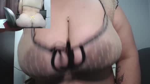 zoe hotxxx online show from January 25, 2:36 pm