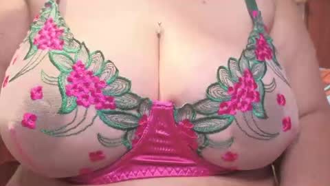 zoe hotxxx online show from July 31, 2:55 am