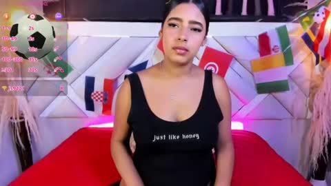 Snapshot of zoe_johnsonn1 chatting on July 8, 10:14 pm Zoey online show from July 8, 10:14 pm