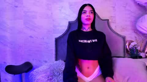 Snapshot of zoe_kravitx chatting on January 11, 3:55 am CAMILA online show from January 11, 3:55 am