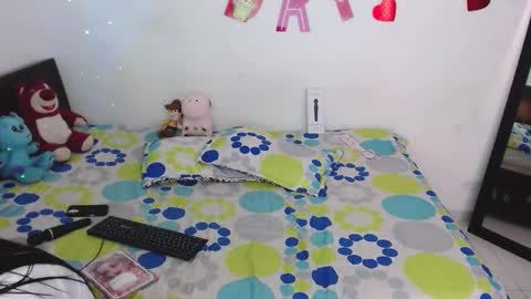 Snapshot of zoe_lane_ chatting on September 26, 3:27 pm zoe  online show from September 26, 3:27 pm