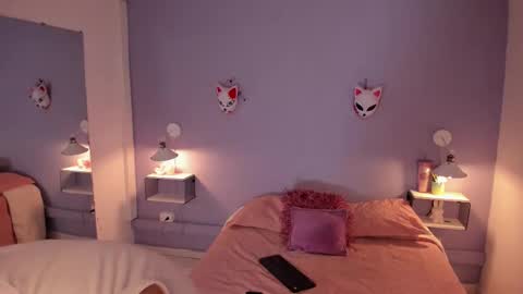 Zoe Lynch online show from September 23, 11:46 am