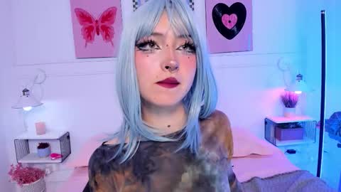 Zoe Lynch online show from January 18, 2:54 pm