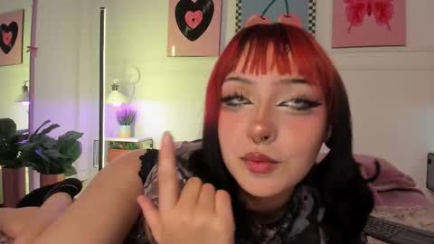 Zoe Lynch online show from March 11, 11:27 am