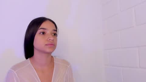 zoe_miller19 online show from April 13, 7:08 pm