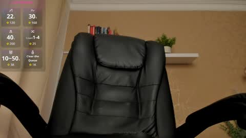 Snapshot of zoe_millerx chatting on June 6, 12:21 pm zoe_millerx online show from June 6, 12:21 pm