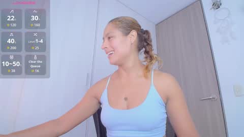 zoe online show from December 15, 10:25 pm