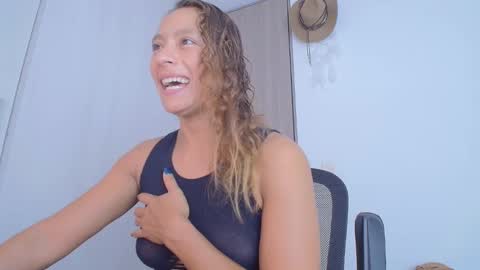 zoe online show from February 5, 10:25 pm