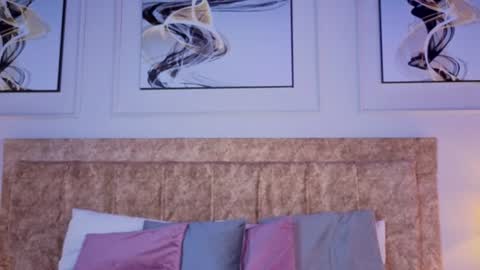 Snapshot of zoe_moon__ chatting on June 14, 12:51 pm zoe_moon__ online show from June 14, 12:51 pm