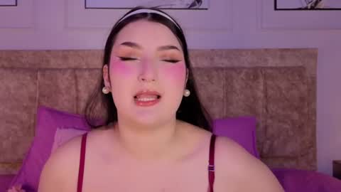 Snapshot of zoe_moon__ chatting on July 27, 11:39 am zoe_moon__ online show from July 27, 11:39 am