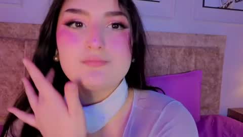 Snapshot of zoe_moon__ chatting on July 28, 12:48 pm zoe_moon__ online show from July 28, 12:48 pm