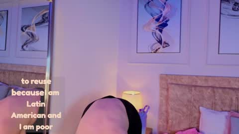 Snapshot of zoe_moon__ chatting on July 28, 6:20 pm zoe_moon__ online show from July 28, 6:20 pm