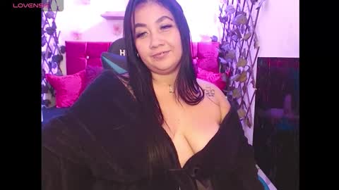 zoe_naughty22 online show from February 21, 5:41 am