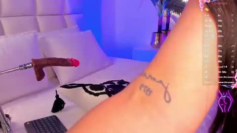 Snapshot of zoe_rivers chatting on August 1, 12:04 pm Zoe online show from August 1, 12:04 pm